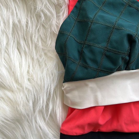 NOKA’IO yoga and life Artisanal High-Fashion Top size 02 ( small) - Picture 3 of 6